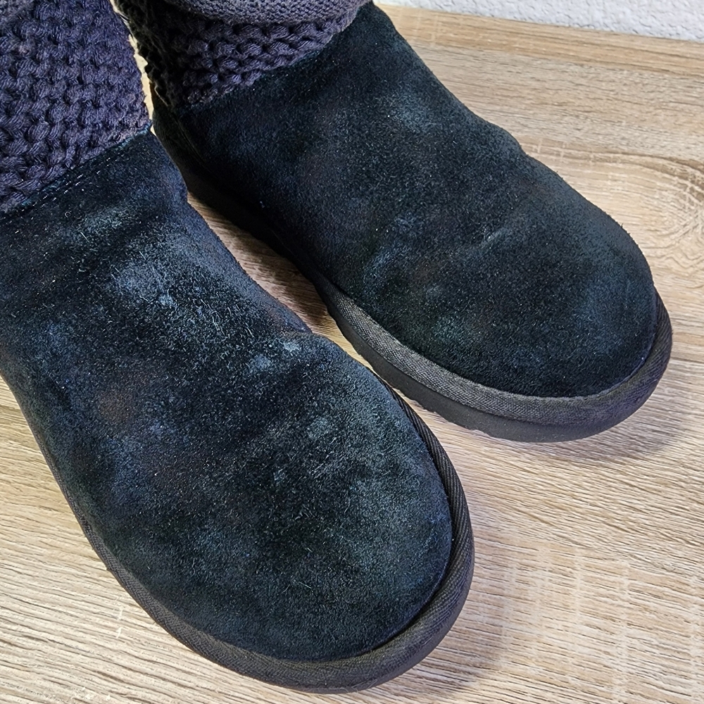 UGG AUSTRALIA Shaina Sweater Cuff Black Knit and Button Boots 7 - Picture 5 of 16